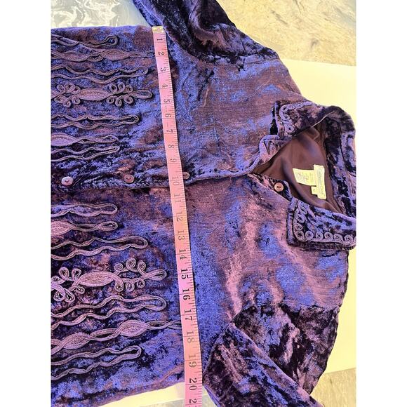 Coldwater Creek Purple Cardigan Jacket SZ M Velvet Button Uo Cropped Embellished - Picture 6 of 10